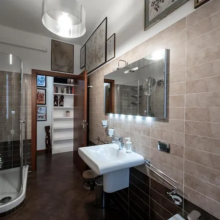 Pascal 23 - Porta Romana Apartment *